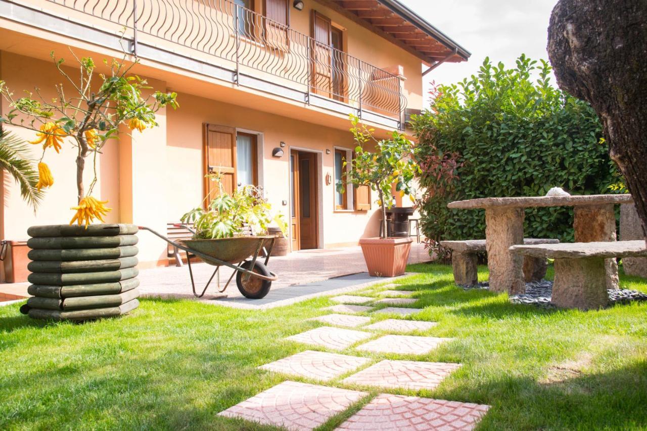 Guesthouse "Villa Tamas" Limone sul Garda Ngoại thất bức ảnh