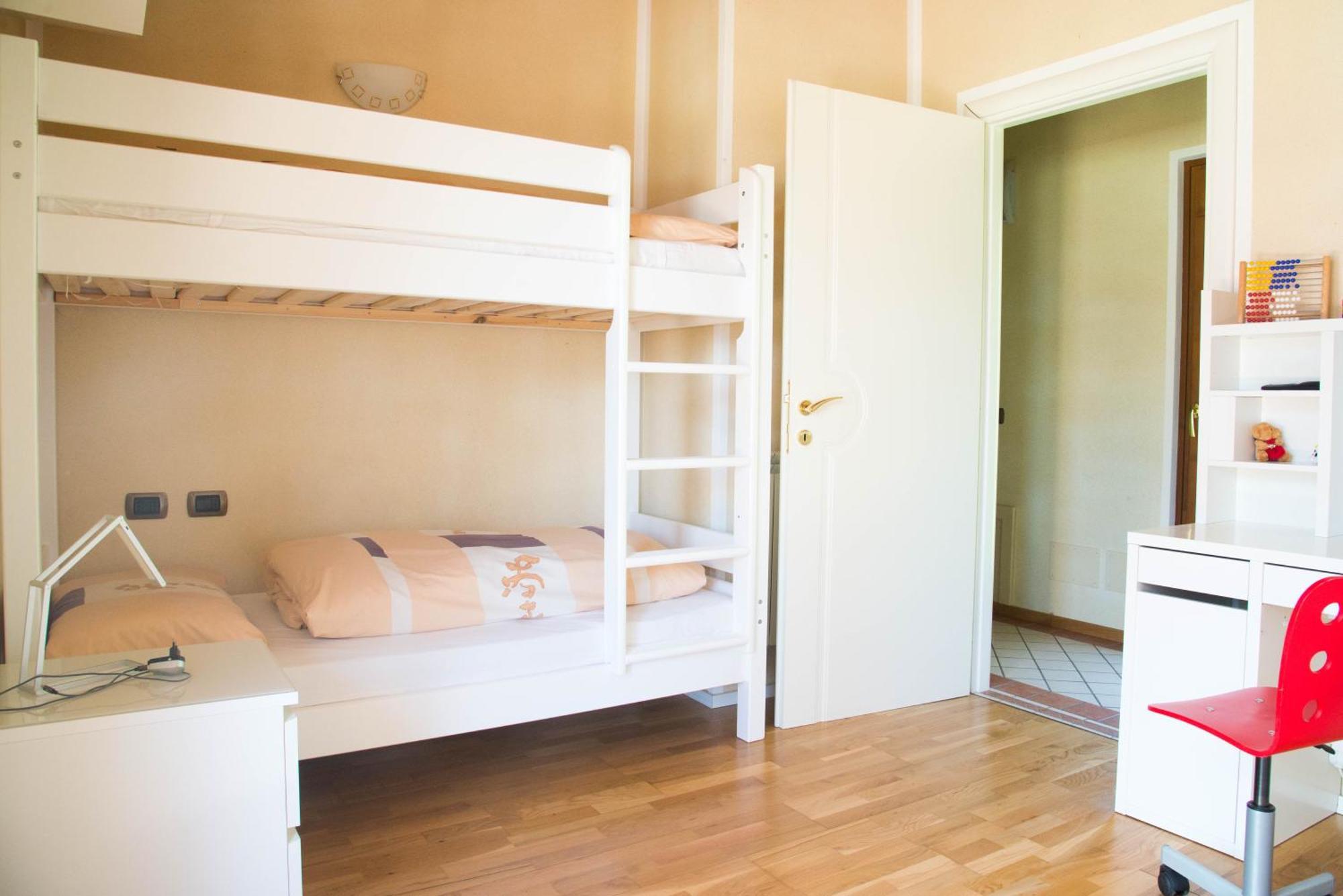 Guesthouse "Villa Tamas" Limone sul Garda Ngoại thất bức ảnh